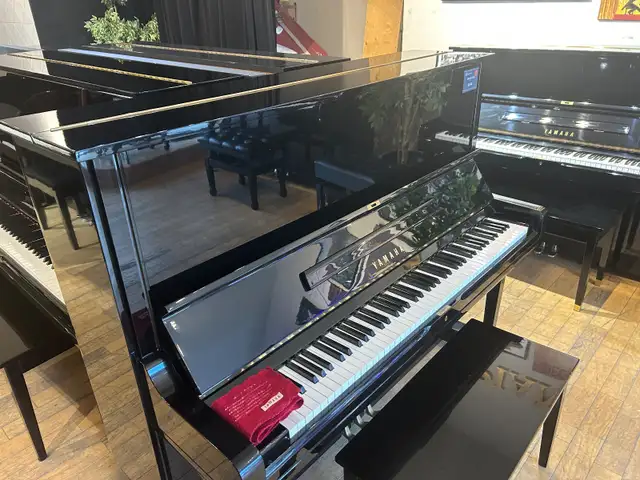 PIANO YAMAHA U3H (1980) in Pianos & Keyboards in City of Montréal - Image 2