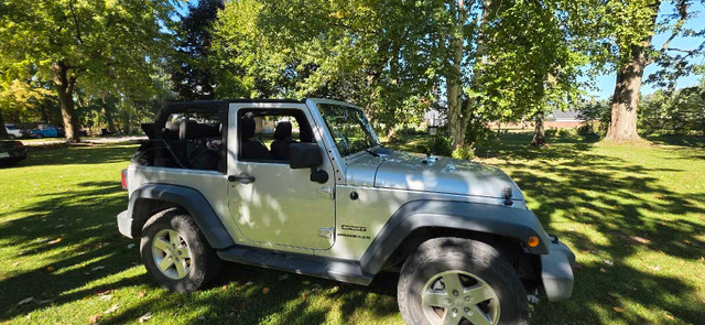 2012 Jeep Wrangler for sale in Cars & Trucks in Stratford - Image 2
