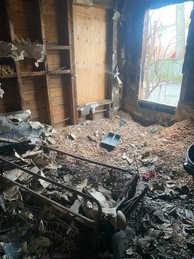 CALL OR TEXT NOW: 905 329-8229 Niagara Green Earth – Junk Removal & Cleanout Services • Junk removal...
