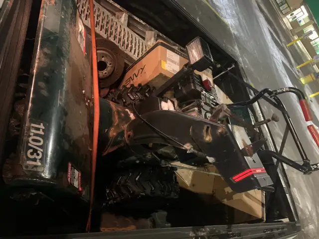 Broken/used Snowblower pickup in Snowblowers in Mississauga / Peel Region - Image 2