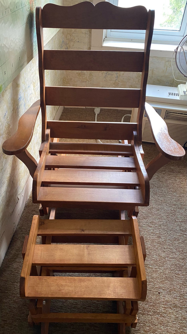 SOLID WOOD ROCKING CHAIR AND GLIDER in Chairs & Recliners in Owen Sound