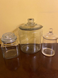 3 glass food storage containers 
