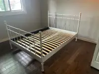 Queen Bed (optional with mattress)