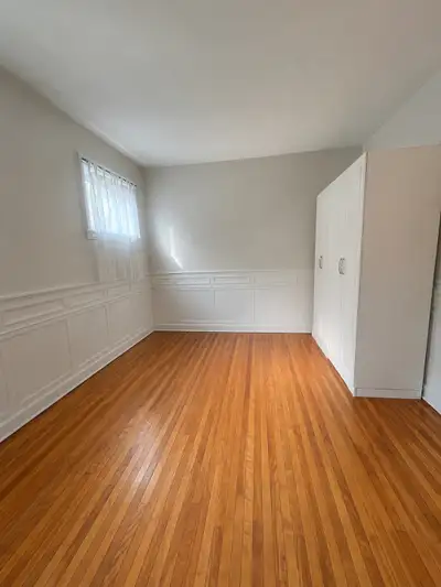 Looking for someone to move in July 1st -Room for rent in a 2 bedroom -Unfurnished bedroom -Good loc...
