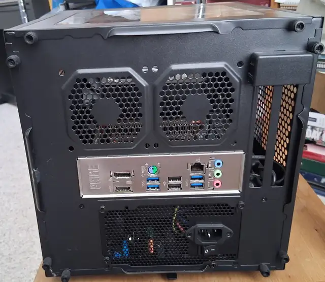 Custom built expandable PC501752725484359684