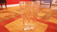 Vase de verre massif  / Massive glass vase
