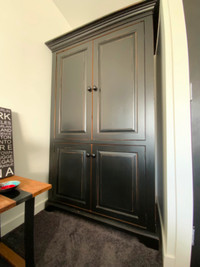 Everything armoire