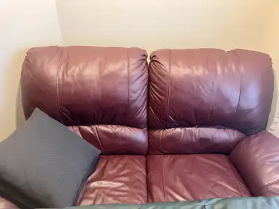 Ensemble de sofas en cuir véritable – très confortable, View more