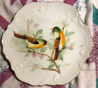 VINTAGE HAND PAINTED FINE CHINA PLATE.