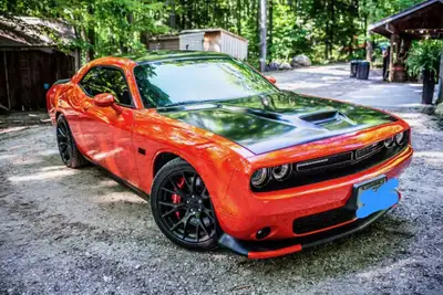 2017 Challenger SRT 392, 6 speed manual, 53,000 km. Clean car. Go Mango orange with caramel Laguna l...