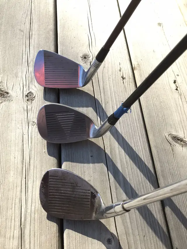 RH golf clubs and pull cart in Golf in Muskoka - Image 3