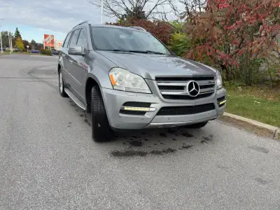 Moteur neuf 20 000km Presque tout a été changé, les réparations ont été faites chez Mercedes-Benz, f...