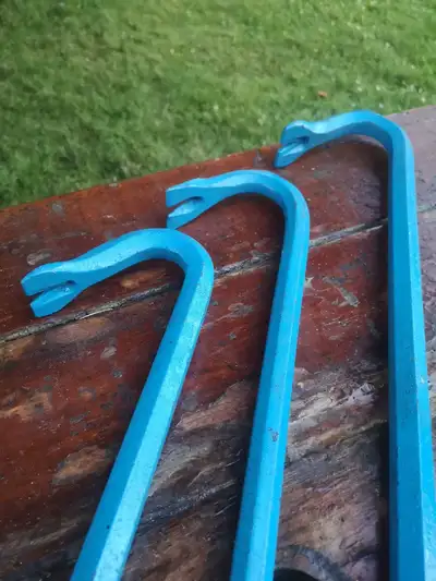 30" Gooseneck Wrecking/Pry Bars $ 10 Each or all 3 for $25 ⭐If interested plz call or text Matt at 6...