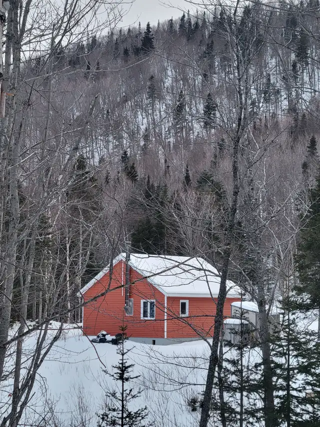 Chalet à vendre in Houses for Sale in Gaspé - Image 11