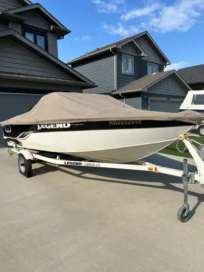 2006 Legend XCaliber 16.5' fishing boat with a Mercury 50hp, 2 stroke motor, direct oil injection. I...
