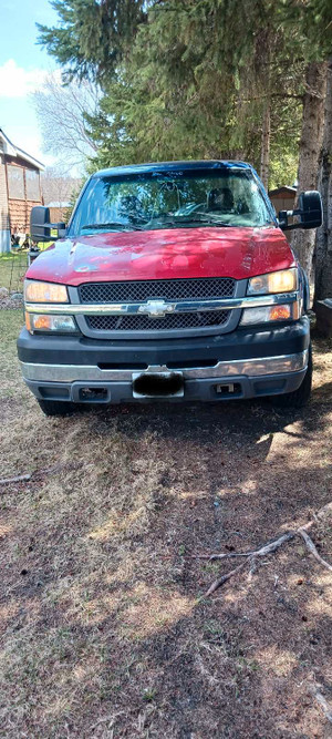 2004 Chevrolet Silverado 2500 Base