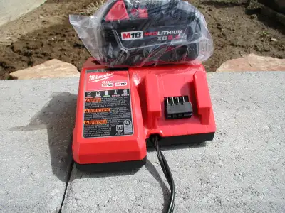 Milwaukee 18V Charger & 5.0Ah Battery, View more