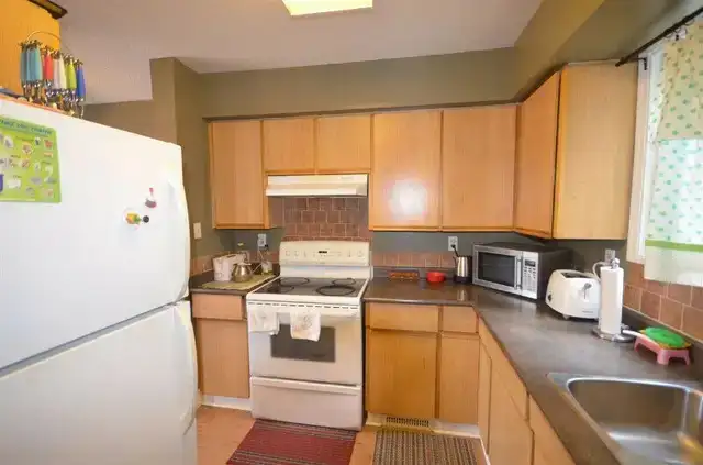 4-Bedroom townhouse for rent in Millwoods62863776824833124
