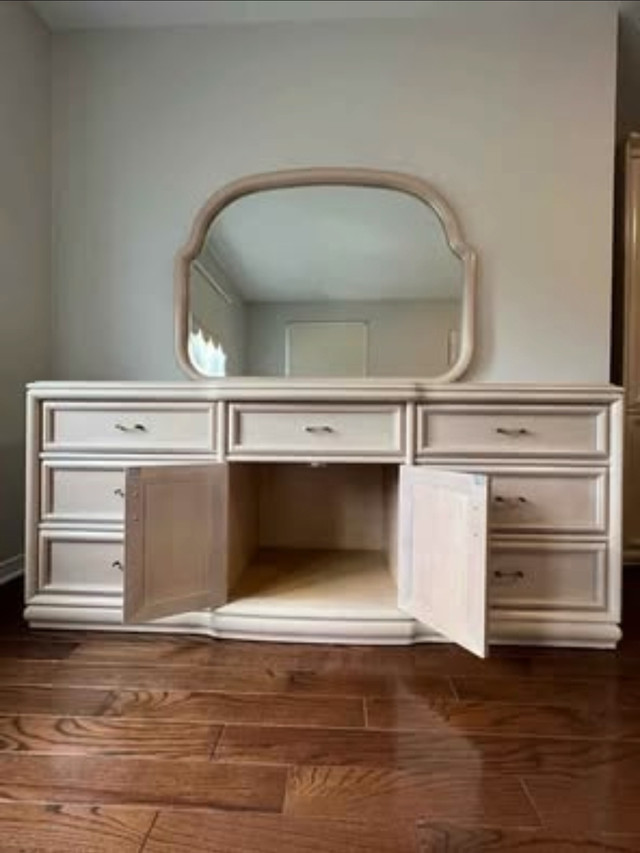 Italian Made White Washed Bedroom Set with Mattress Included in Beds & Mattresses in Oakville / Halton Region - Image 4