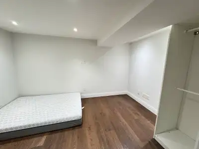 Room for Rent – Newly Renovated, Clean, and Convenient!