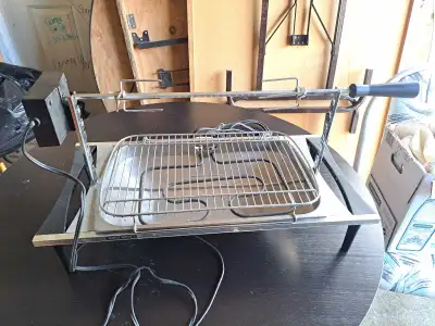 Vintage West Bend Smokeless Electric Indoor Broiler and Rotisser, View more