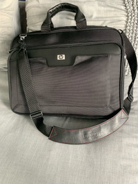 HP Targus Computer Messenger style Bag…Like New