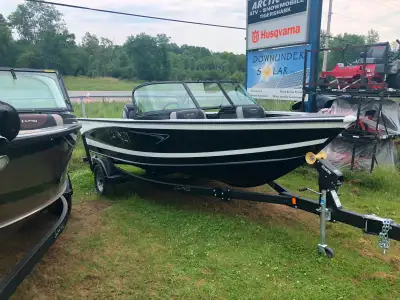 Bought new in 2020, original owner in excellent condition, 1875 Lund Crossover with 2020 Evinrude E-...
