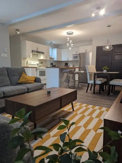 4 1/2 TOUT INCLUS & MEUBLÉ |Charlesbourg | Libre 1er Avril Vivez l'expérience "clé en main" dans le...