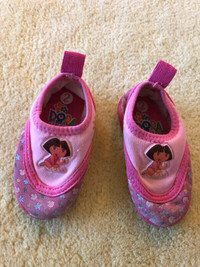CUTE DORA WATER SHOES - SIZE 2  /fits 3-6 mths