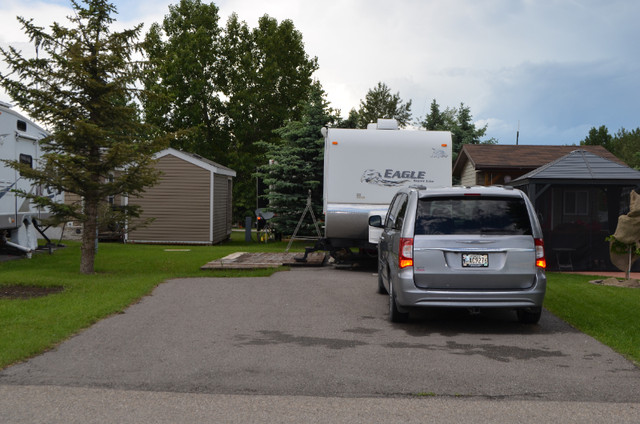RV LOTS FOR RENT IN COUNTRY LANE ESTATES in Alberta - Image 2