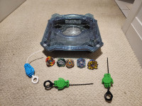 Beyblade package with stadium, launchers and 5 Beyblades