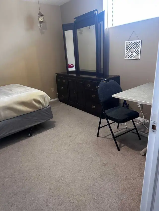 Basement suite for rent in Pineridge