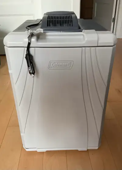 Glacière thermoélectrique 40 litres Coleman Powerchill Usagée comme neuve (utilisé une seule fois se...