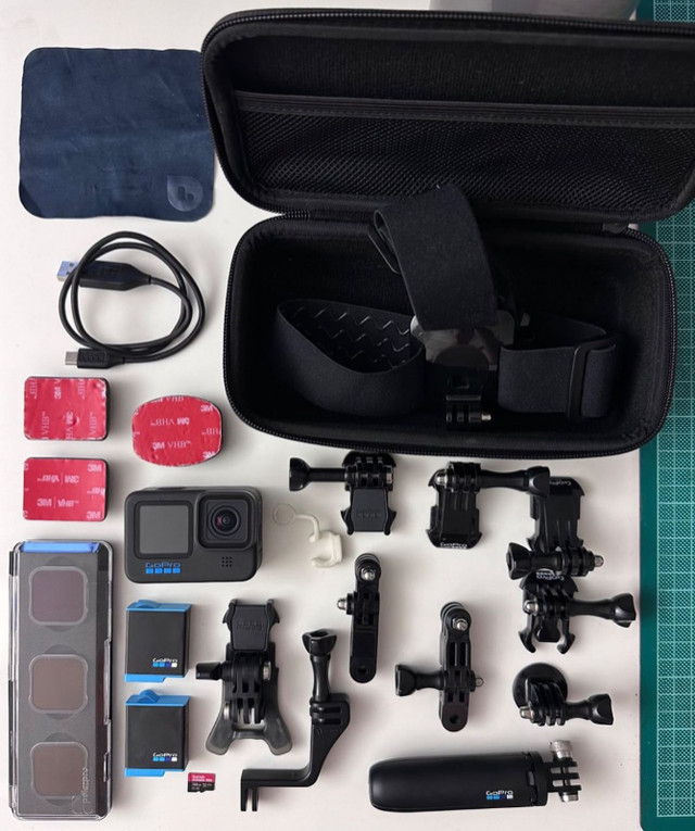 GoPro Hero 10 Black with many accessories | Cameras & Camcorders | Edmonton  | Kijiji