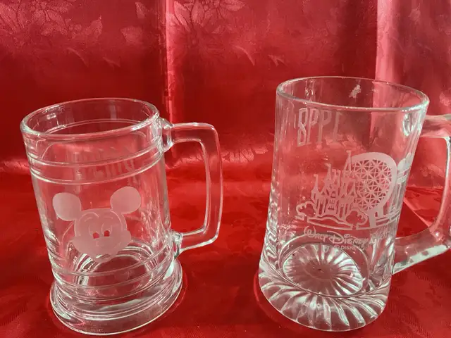 lôt de verre et de tasse  antique  in Kitchen & Dining Wares in Thetford Mines - Image 10