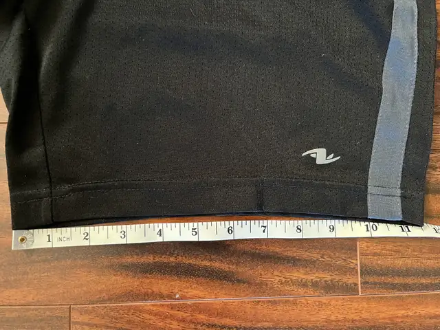Athletic Works men’s medium athletic shorts, black, grey stripe in Men's in Oshawa / Durham Region - Image 9