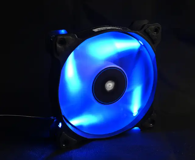 Corsair 3-pin Blue Silent Brushless Cooling PC Case Led Fan 12V in System Components in City of Toronto - Image 3