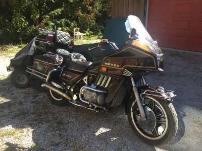 Experience the legendary comfort and reliability of this 1980 Honda Gold Wing, a classic touring mot...