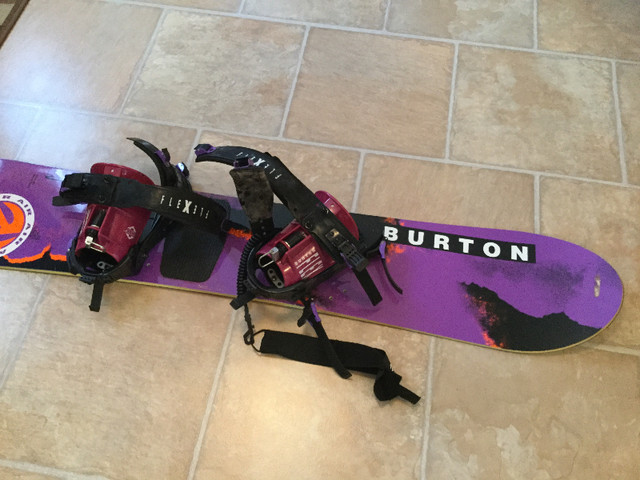 Burton Air 5.1 Wood Core Snow Board in Snowboard in London - Image 4