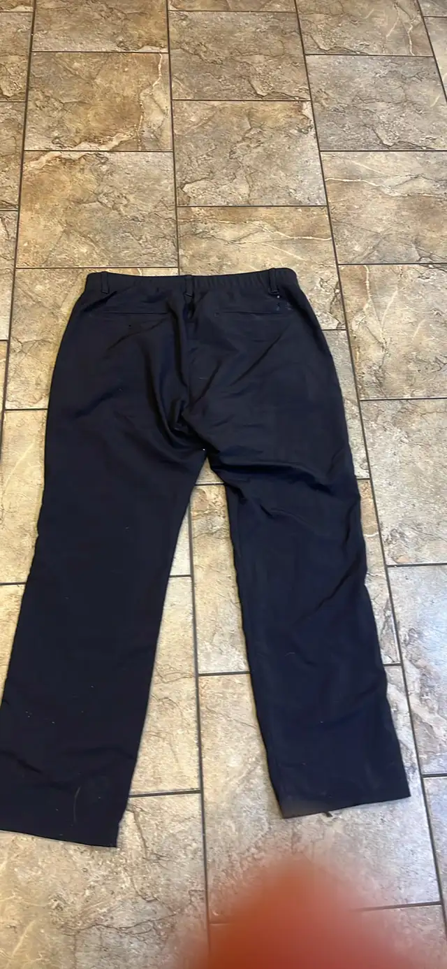 Under Armour Mens Golf/dress pants  in Men's in Red Deer - Image 3