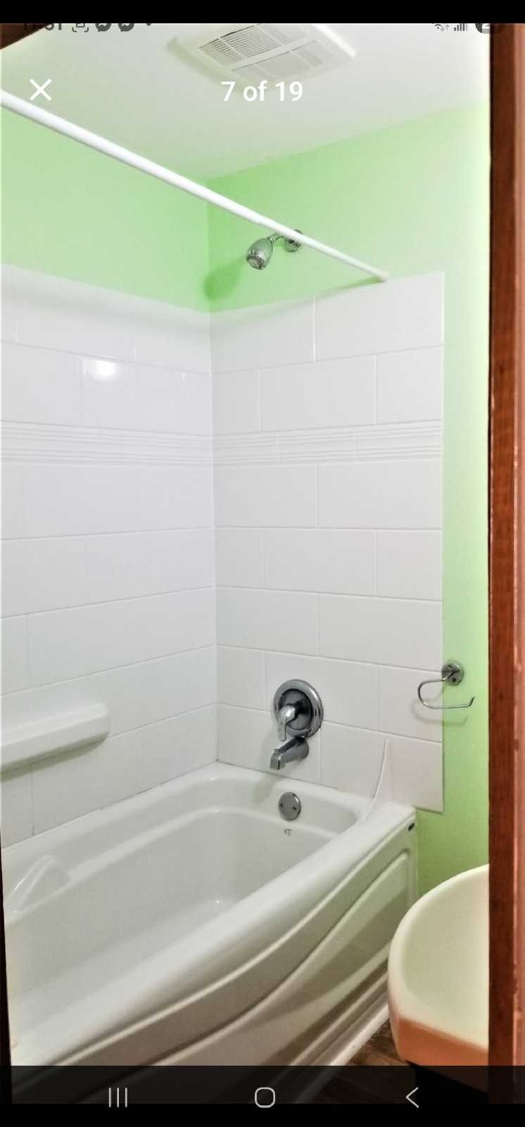 Spacious 2 bedroom house for rent $1650 utilities included,WiFi 4