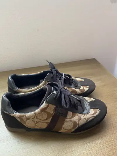 women's sneakers, View more