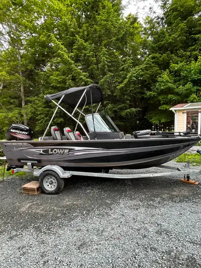 2019 Lowe Fishing Machine 165- pro series 75 hp, 4 stroke with electric troller. Engine has less tha...