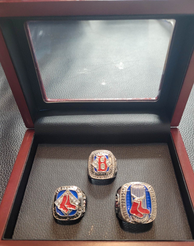 Babe Ruth Boston RedSox MLB World Series Rings With Display Case in Other in Moncton - Image 2