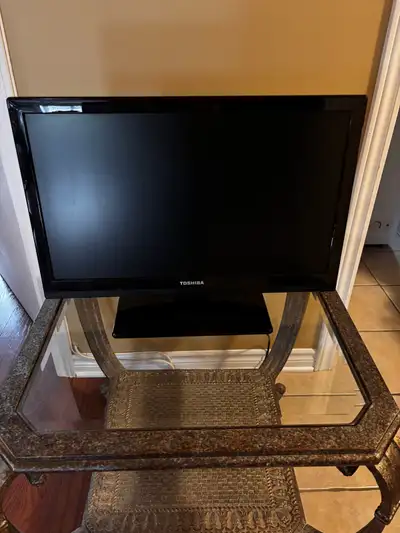 Toshiba 24 inch tv/monitor with remote, View more