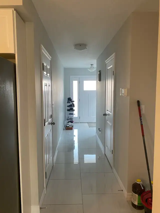 RENT A ROOM A FEMALE in Long Term Rentals in Kitchener / Waterloo - Image 11