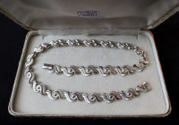 Vintage 1960's BOND BOYD Silver Tone Heavy Link Necklace and Box