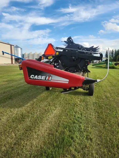 2013 35 ft flex header single knife drive split pickup reel hydraulic fore and aft built in transpor...