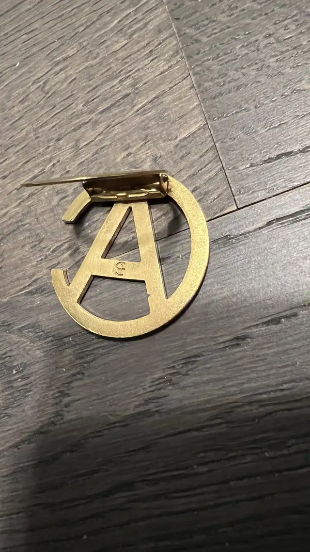 Vintage Avon scarf clip and scarf in Jewellery & Watches in City of Toronto - Image 5