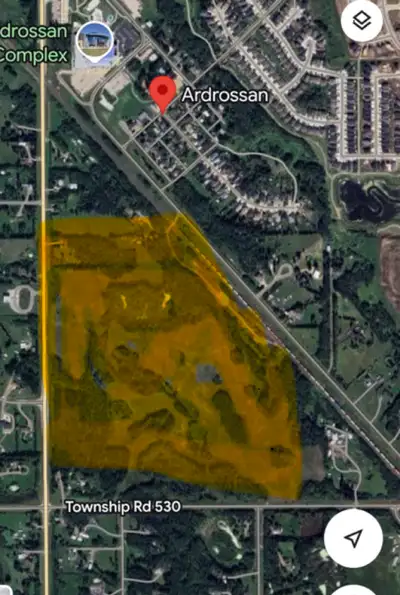 100 acres near Ardrossan on highway are available for long term lease 5877082554